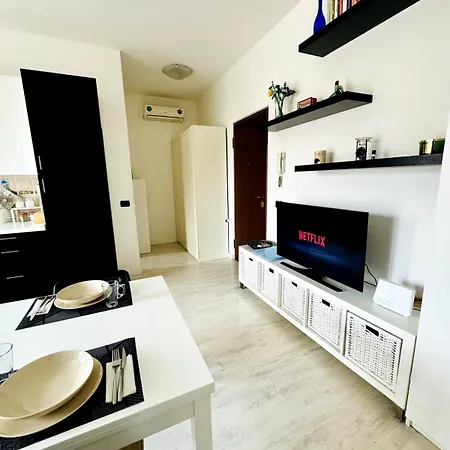 Casa Marta - Moderno Monolocale Apartment Milan Exterior photo